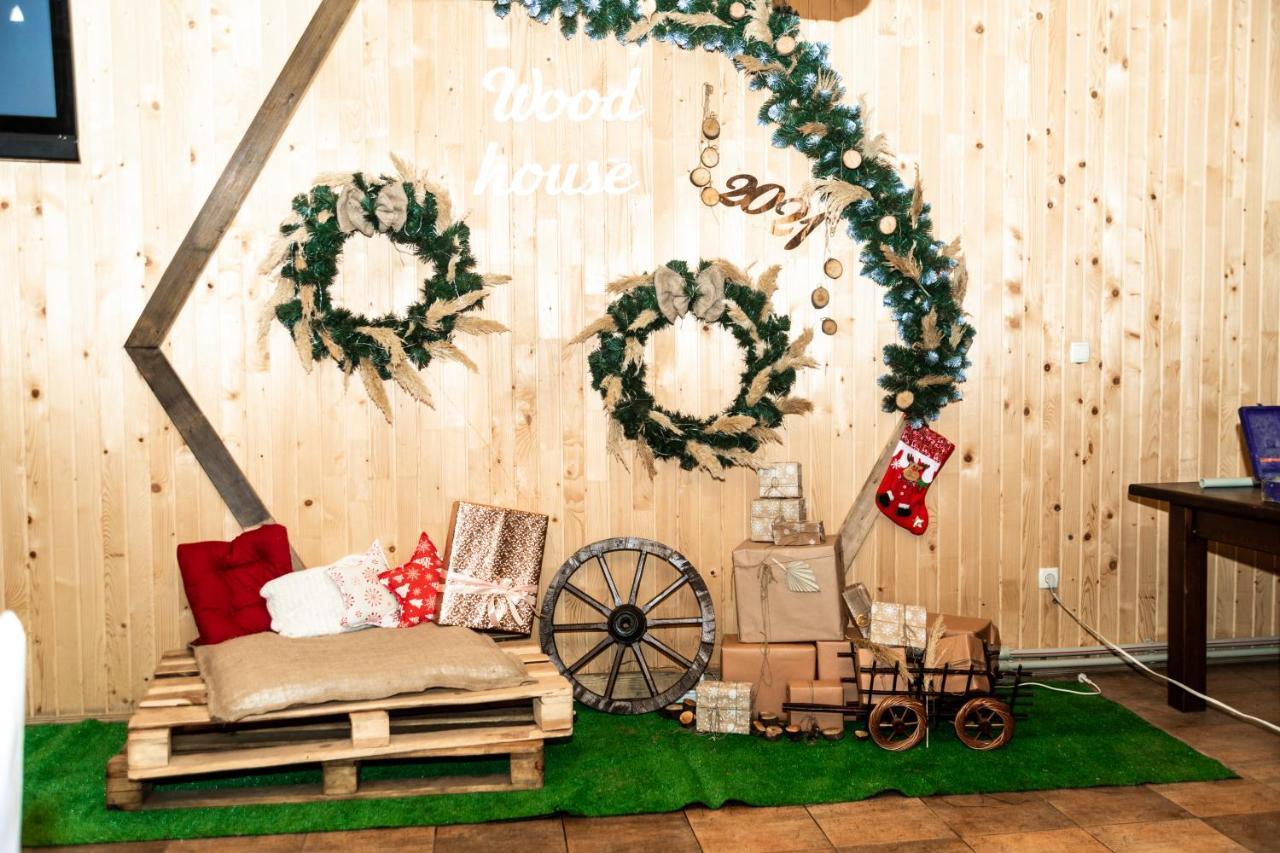 ホテル Wood House Pilipets エクステリア 写真